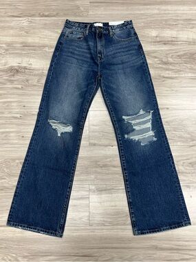 Petra 153 Straight Leg Boyfriend High Rise Distressed Jeans Blue Size 11/29 NWT